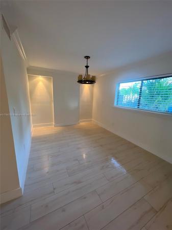 1122 SW 87 Ave #B9, Unincorporated Dade County, Florida 33174, image 1