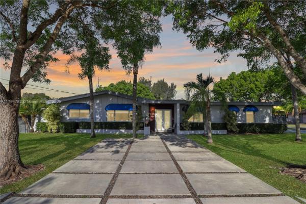 Cambria Heights, 14600 SW 87th Ct, Palmetto Bay, Florida 33176, image 1