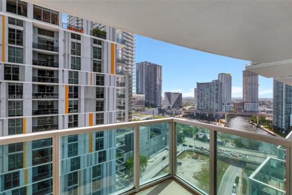 Brickell On The River South Tower, 41 SE 5th St #1210, Miami, Florida 33131, image 1