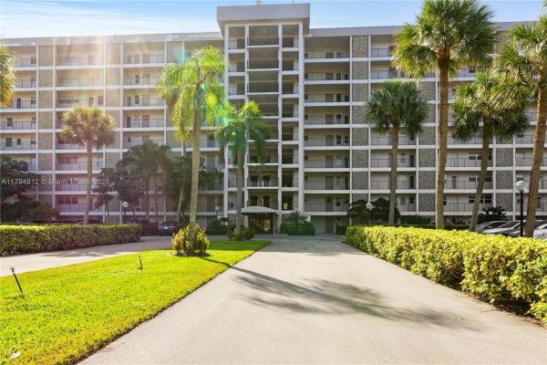 Palm-Aire Country Club 1, 3150 N Palm Aire Dr #805, Pompano Beach, Florida 33069, image 1