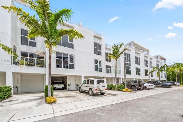 One Bay Residences, 455 NE 39th St #304, Miami, Florida 33137, image 1