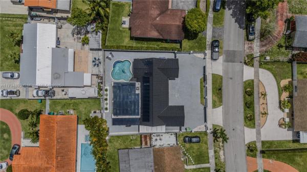Southern Estates, 2901 Village Green Dr, Tamiami, Florida 33175, image 2
