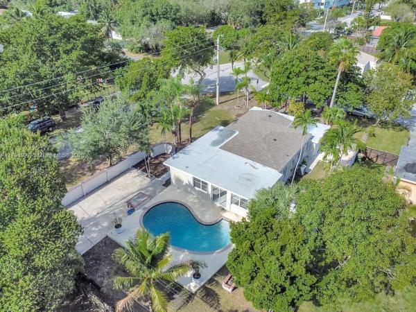 Priors To Biscayne Park Estates, 12135 NE 10th Ave, North Miami, Florida 33161, image 1