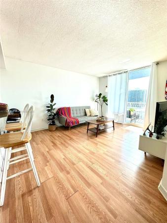 1800 Biscayne Plaza, 275 NE 18th St #2004, Miami, Florida 33132, image 1