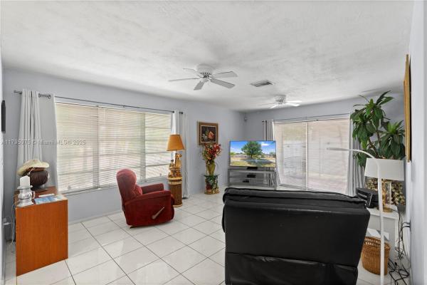 Westchester Residential, 1320 SW 84th Ct, Westchester, Florida 33144, image 2