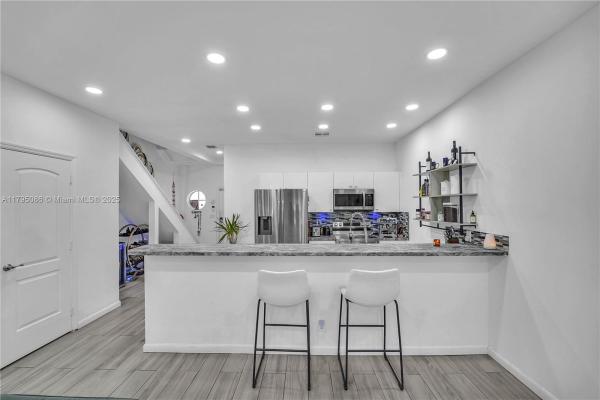 Tuscan View, 2307 Washington St #5, Hollywood, Florida 33020, image 1