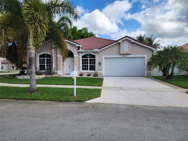 Treasure Shores At Silver Lakes, 18361 NW 10th St, Pembroke Pines, Florida 33029, image 1
