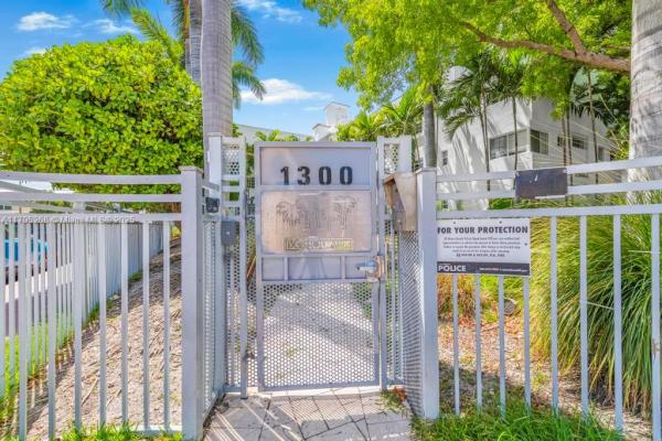 1300 Social Club, 1300 Pennsylvania Ave #104, Miami Beach, Florida 33139, image 3