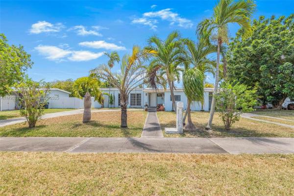 Cutler Ridge, 9240 Nautilus Dr, Cutler Bay, Florida 33189, image 3