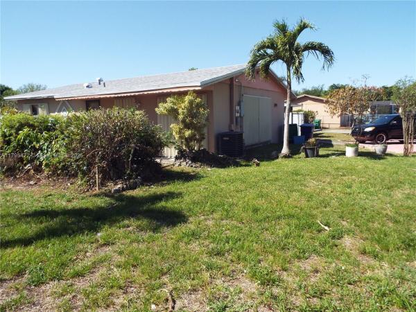 Leslie Estates, 2900 NW 193rd St, Miami Gardens, Florida 33056, image 1