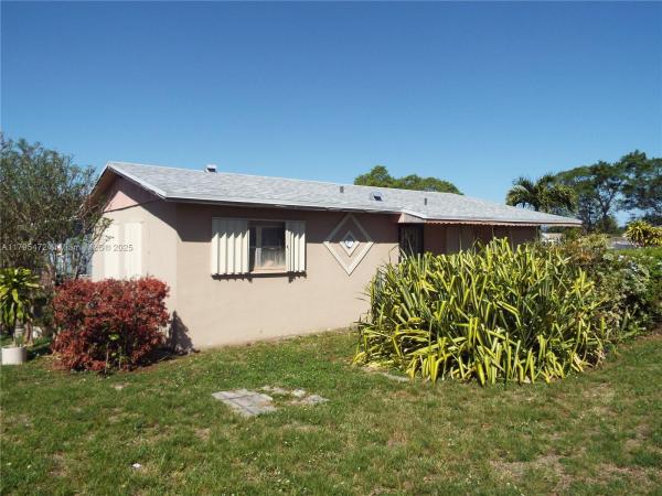 Leslie Estates, 2900 NW 193rd St, Miami Gardens, Florida 33056, image 2