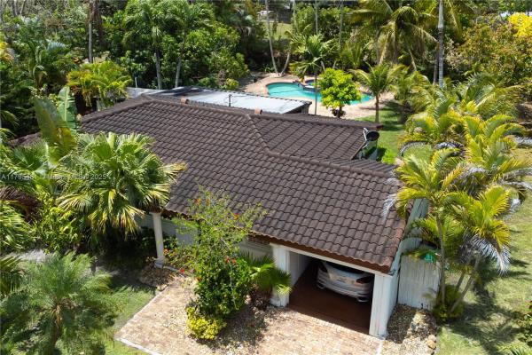 5644 SW 69th Ave, Unincorporated Dade County, Florida 33143, image 1
