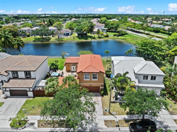 Classic Vista, 15870 NW 10th St, Pembroke Pines, Florida 33028, image 2