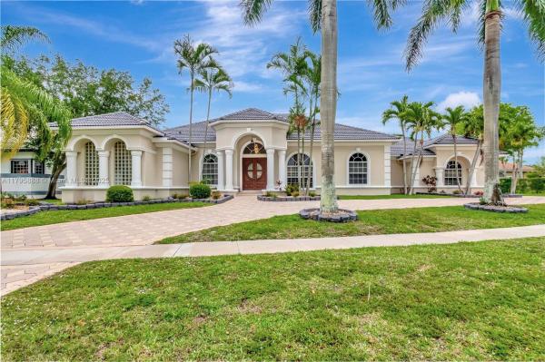 Polo West Estates, 2296 Greenview Cove Dr, Wellington, Florida 33414, image 1