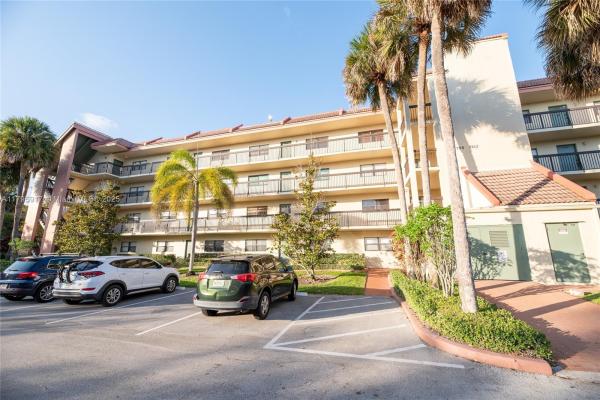 Hammocks Lake Forest, 1720 Hammock Blvd #209, Coconut Creek, Florida 33063, image 1