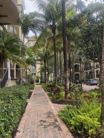 Wilton Station, 2633 NE 14th Ave #110, Wilton Manors, Florida 33334, image 1