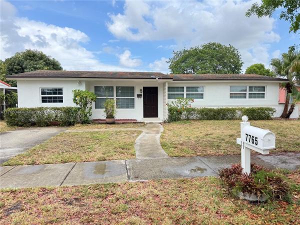 Palm Springs Lakes, 7765 W 15th Ave, Hialeah, Florida 33014, image 1