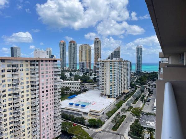 Winston Towers 100, 250 174th St #2308, Sunny Isles Beach, Florida 33160, image 1