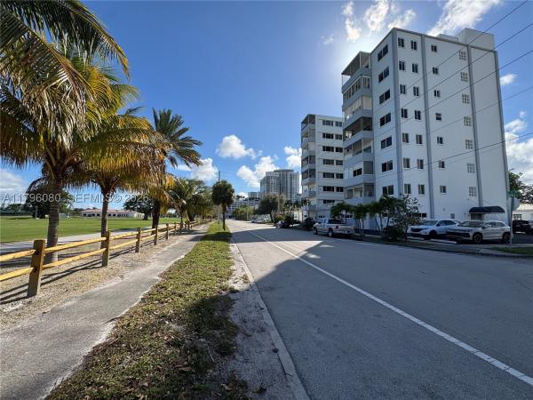 St Francis, 1700 Pierce St #202, Hollywood, Florida 33020, image 3