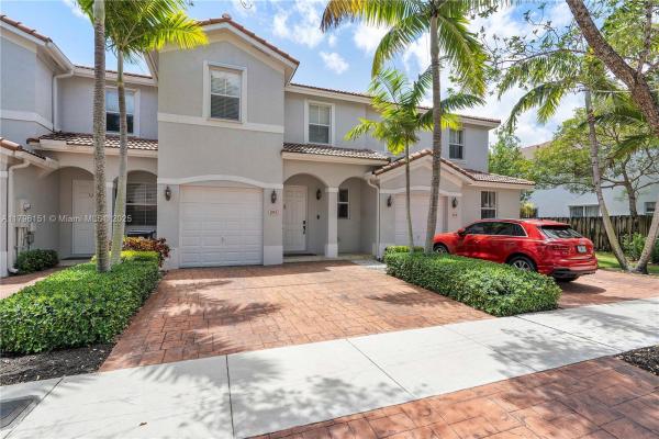 1018 NE 208th St, Miami, Florida 33179, image 1