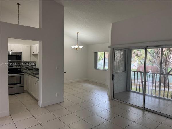 13910 SW 91st Ter, The Hammocks, Florida 33186, image 3