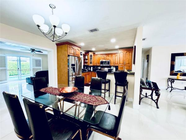 1245 SW 85th Ave, Miami, Florida 33144, image 1