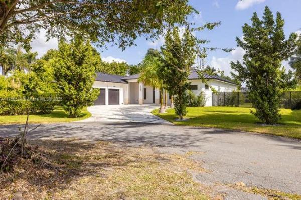 18645 SW 294th Ter, Homestead, Florida 33030, image 1
