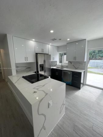 Gulfstream Estates, 912 NE 5th St #912, Hallandale Beach, Florida 33009, image 1