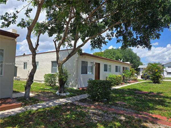 Hollywood Little Ranches, 2246 Fillmore St, Hollywood, Florida 33020, image 1