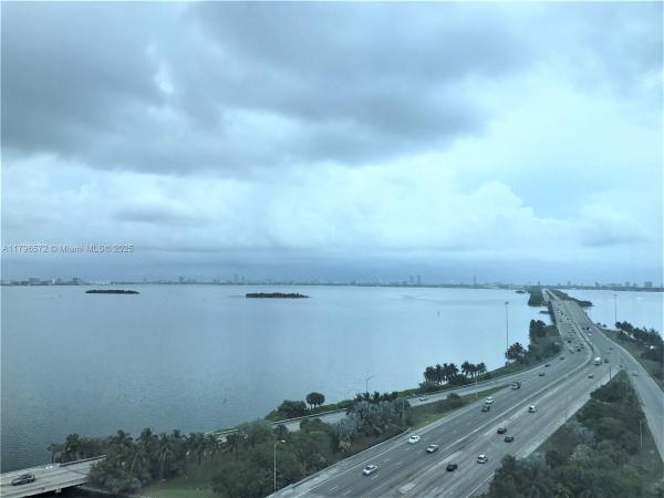 Blue On The Bay, 601 NE 36th St #1511, Miami, Florida 33137, image 2