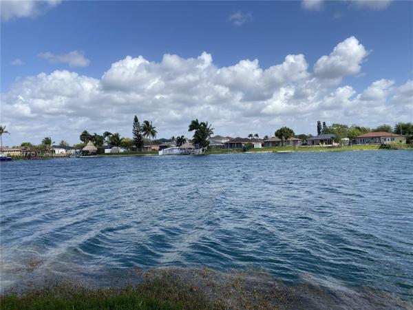 Salma Lake, 14317 SW 296th St, Leisure City, Florida 33033, image 3