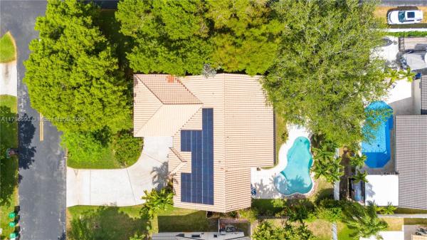 Hawkes Bluff, 15941 Cobblestone Ct, Davie, Florida 33331, image 3