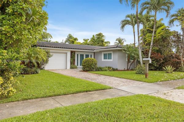 4435 SW 13th St, Unincorporated Dade County, Florida 33134, image 1