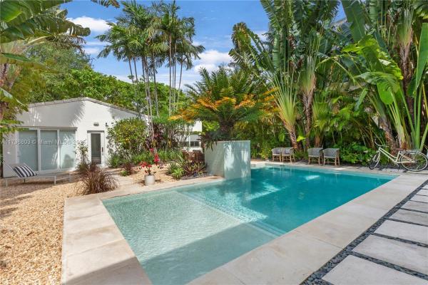 Surprise Lake, 4532 Sheridan Ave, Miami Beach, Florida 33140, image 1