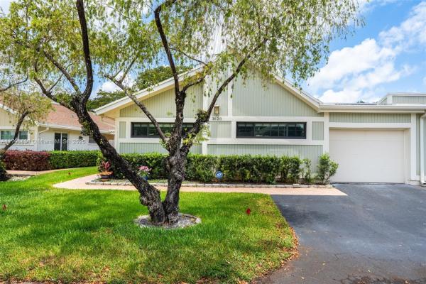 3620 E Forge Rd #16, Davie, Florida 33328, image 1