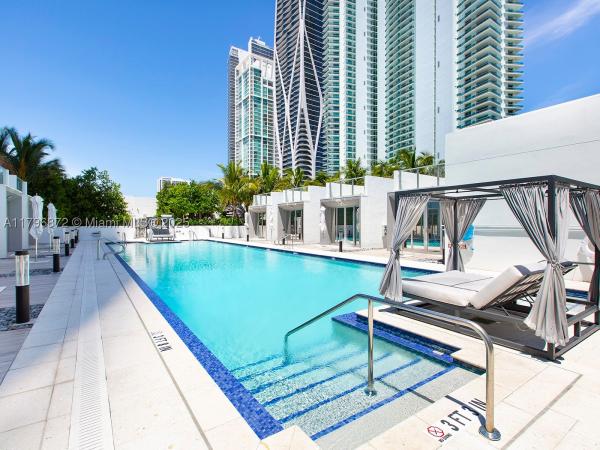 Paramount Miami Worldcenter, 851 NE 1st Ave #5011, Miami, Florida 33132, image 1