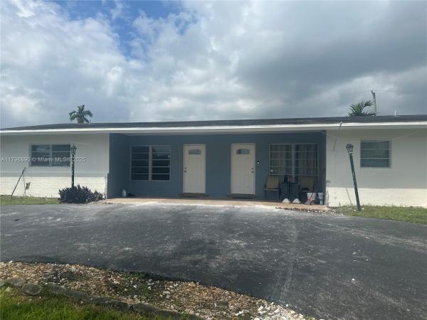 Gold Coast Twin Villas West, 4671 SW 43rd Ter, Dania Beach, Florida 33314, image 1
