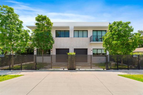 Carters, 3130 Plaza St, Miami, Florida 33133, image 1