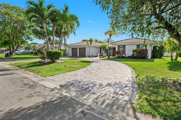 Coral Springs Country Club West, 3215 NW 114th Ln, Coral Springs, Florida 33065, image 2