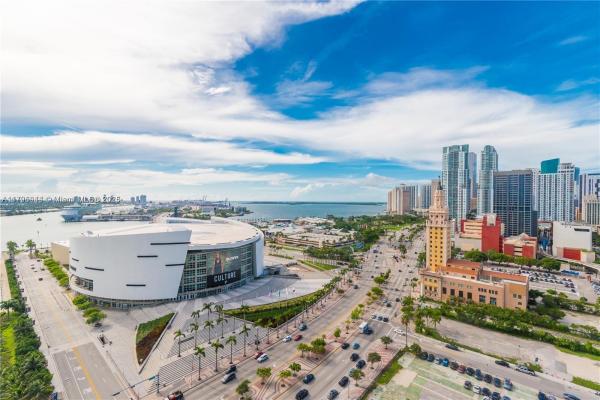 MarinaBlue, 888 Biscayne Blvd #2103, Miami, Florida 33132, image 2