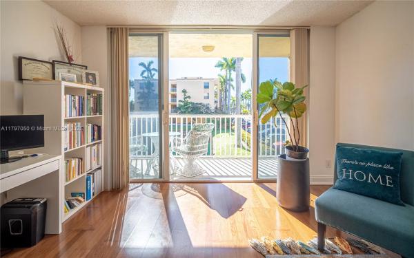 Sheridan East, 1341 SE 3rd Ave #202, Dania Beach, Florida 33004, image 2