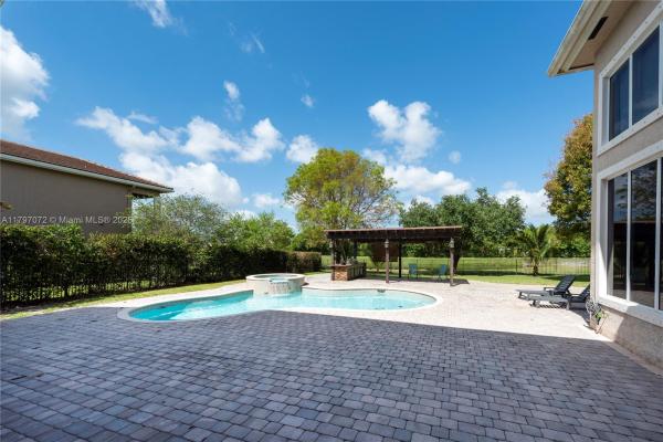 Long Lake Ranches, 3469 Gulfstream Way, Davie, Florida 33328, image 2