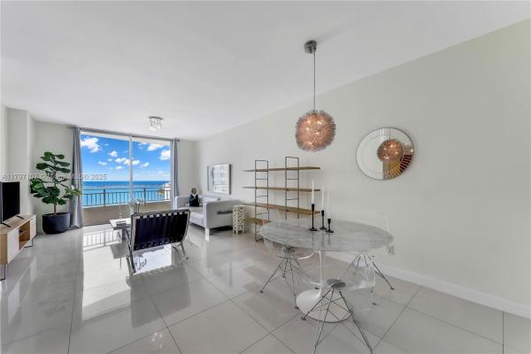 Isola, 770 Claughton Island Dr #PH-26, Miami, Florida 33131, image 1
