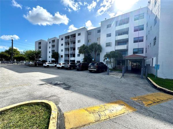 8145 NW 7 St #404, Unincorporated Dade County, Florida 33126, image 1