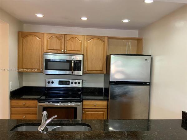 Las Vistas At Doral, 8180 Geneva Ct #224, Doral, Florida 33166, image 1