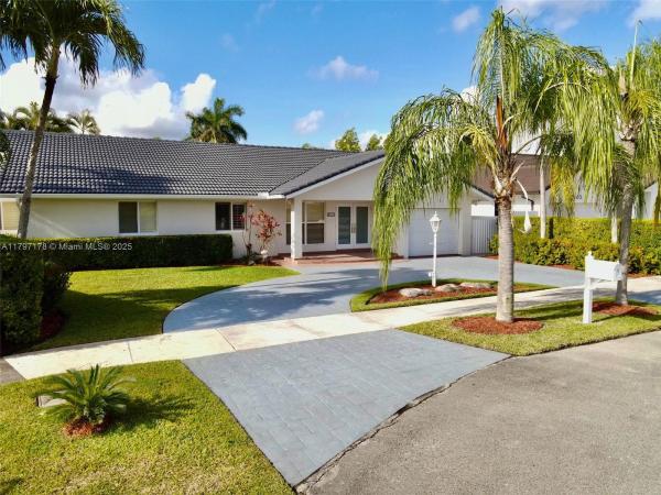 3261 SW 134th Ave, Tamiami, Florida 33175, image 2