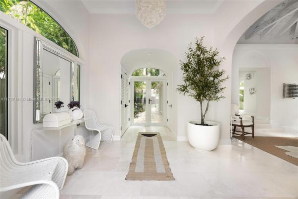 Ye Little Wood, 3845 Wood Ave, Miami, Florida 33133, image 3