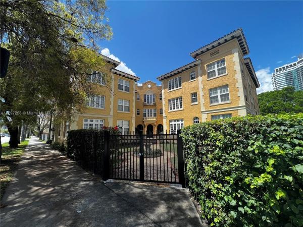 Beverly Terrace Manor, 3224 Biscayne Blvd #F3, Miami, Florida 33137, image 1