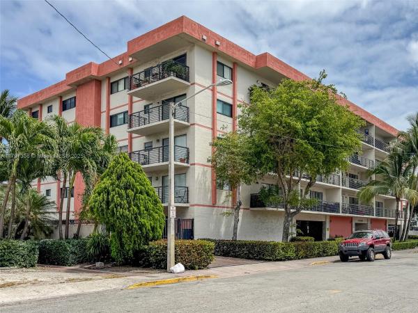 Frances, 7801 Abbott Ave #306, Miami Beach, Florida 33141, image 1