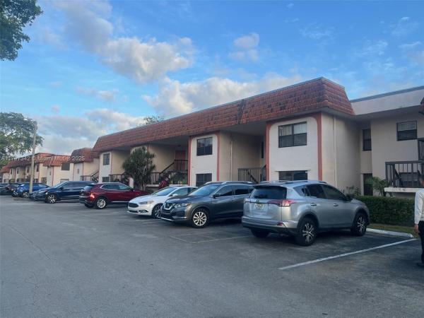 Monterey, Ives Estates, Florida 33179, image 2